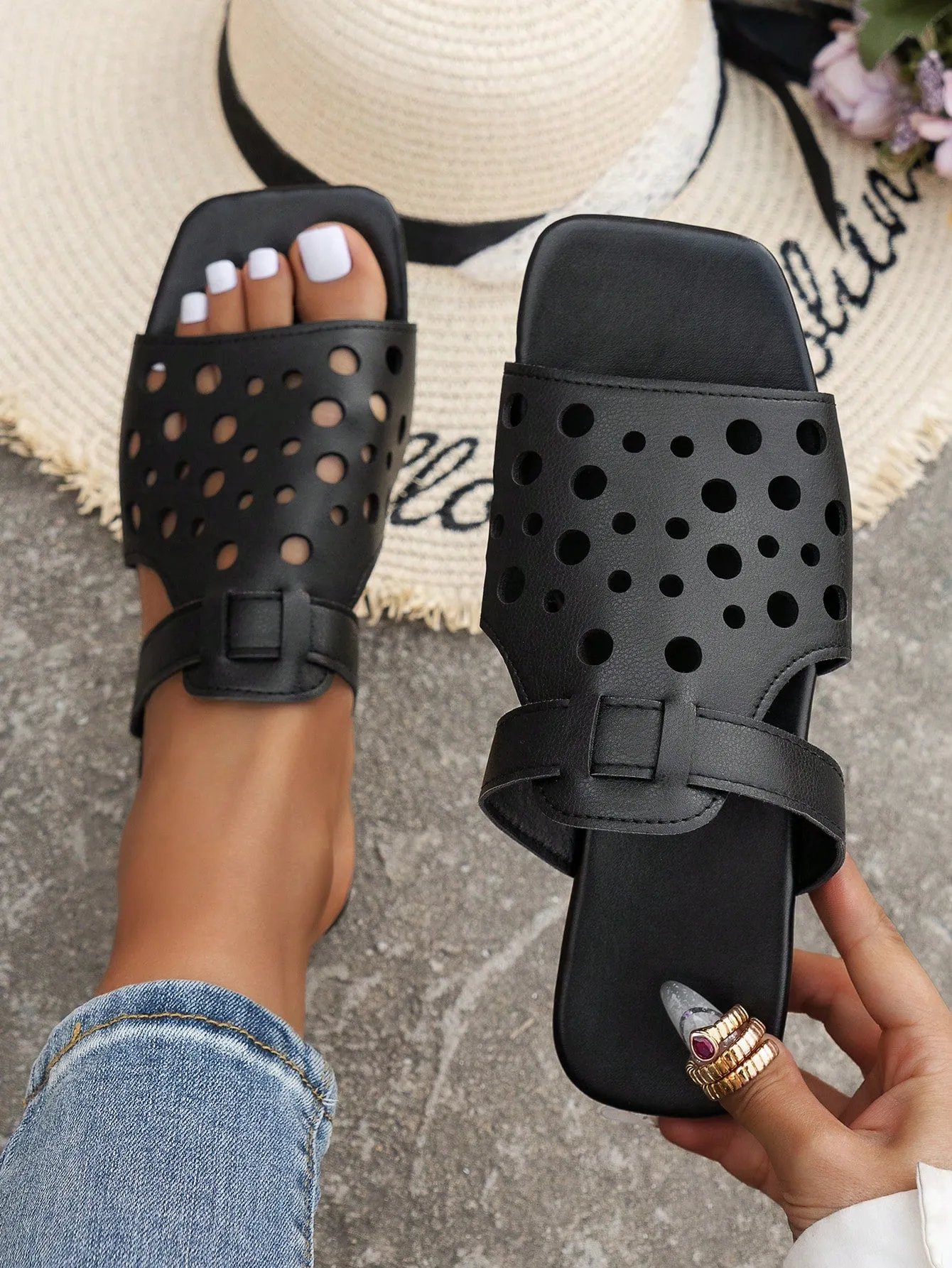 2024 Square Toe Summer Flip-Flops: Versatile Casual Beach Sandals