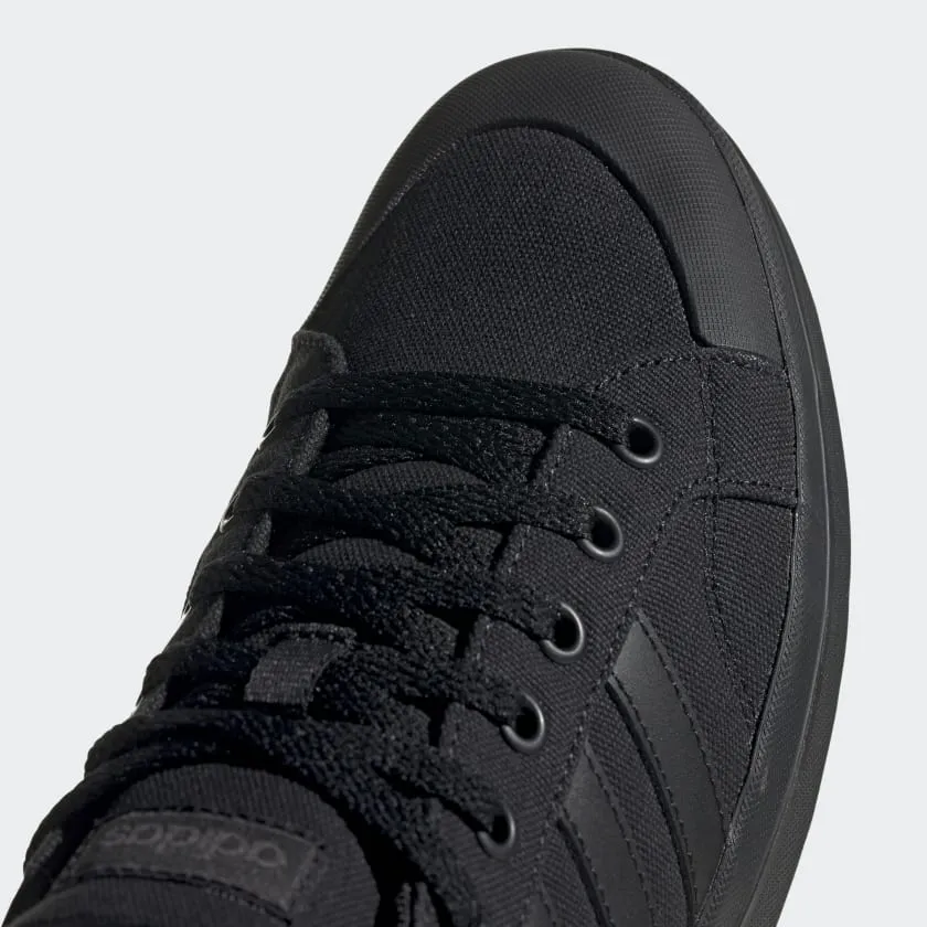 ADIDAS BRAVADA - Core Black / Core Black / Grey Six