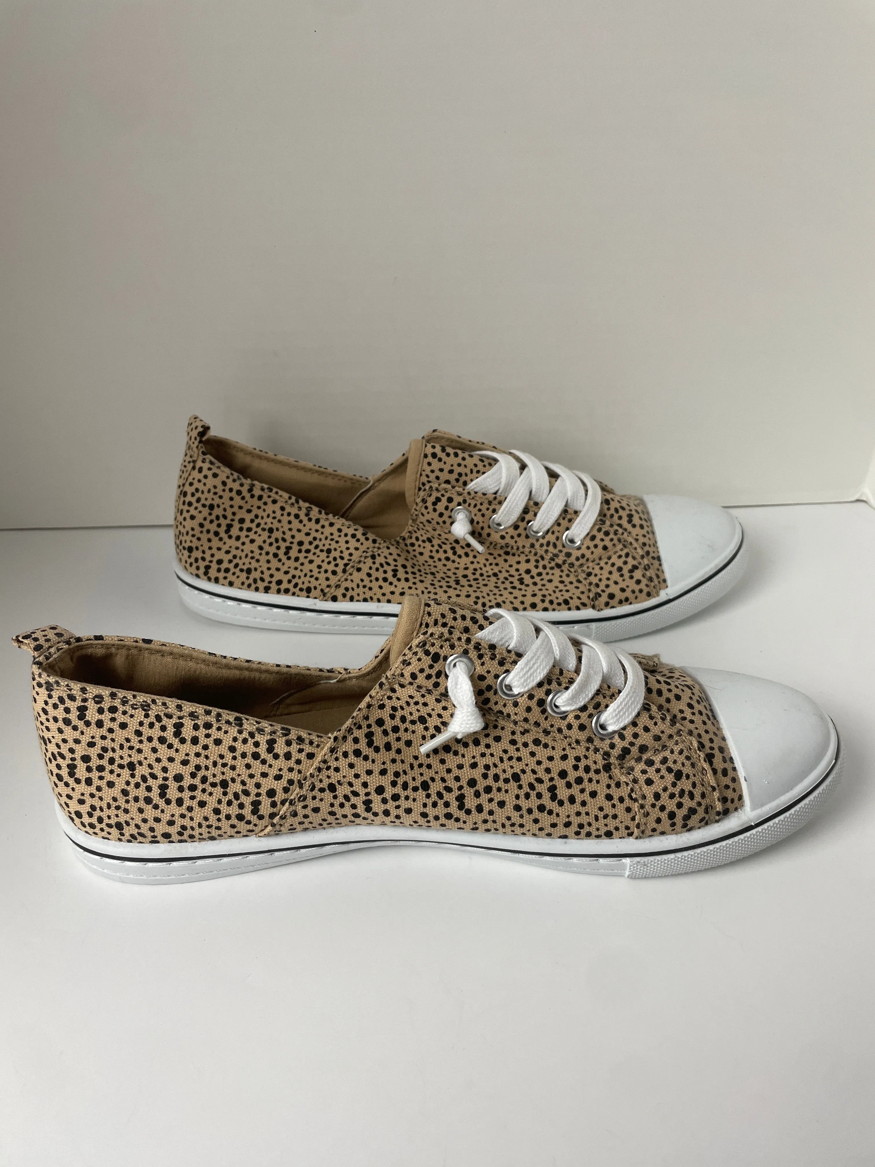 Animal Print Shoes Sneakers Maurices, Size 11