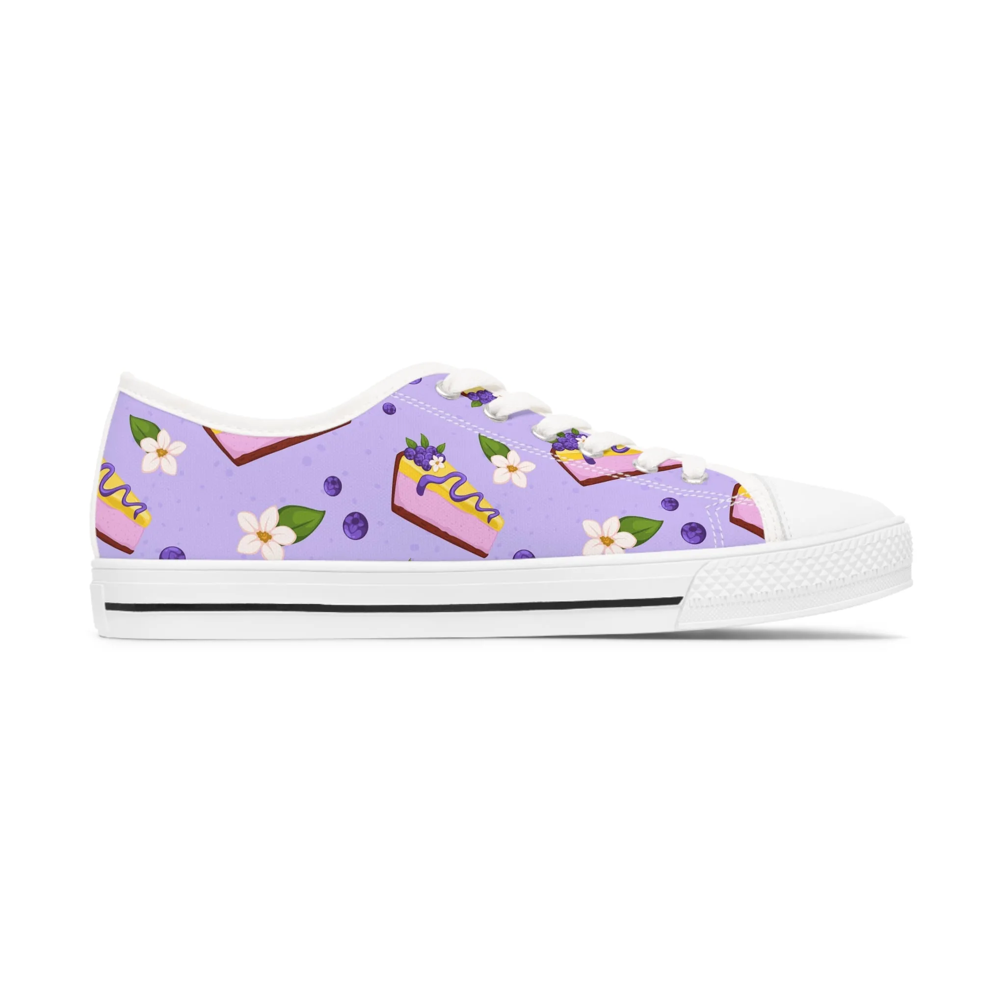 Blueberry Pie and Blooming Flowers Women's Low Top Sneakers