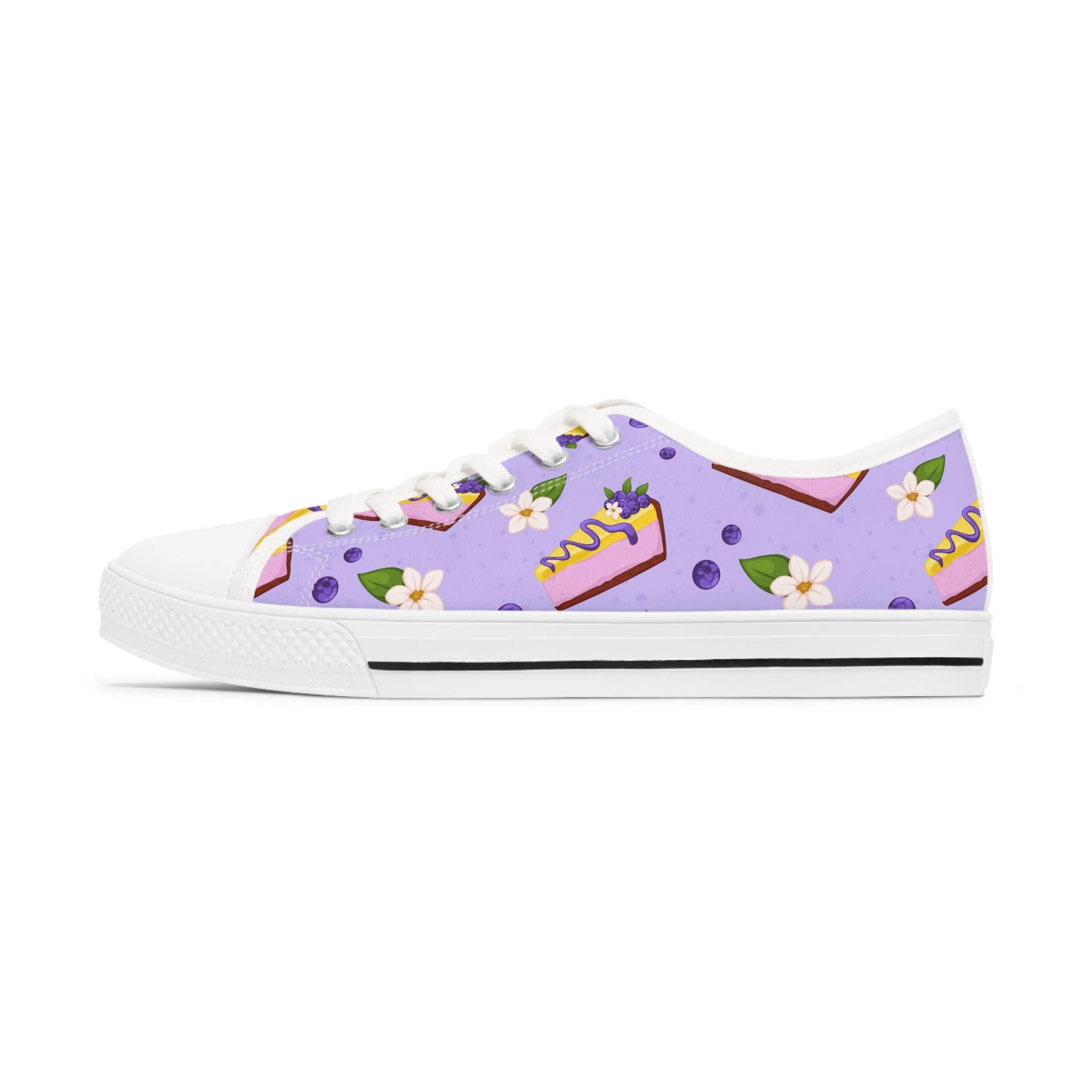 Blueberry Pie and Blooming Flowers Women's Low Top Sneakers