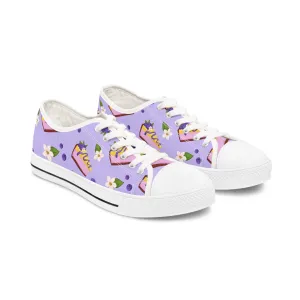 Blueberry Pie and Blooming Flowers Women's Low Top Sneakers