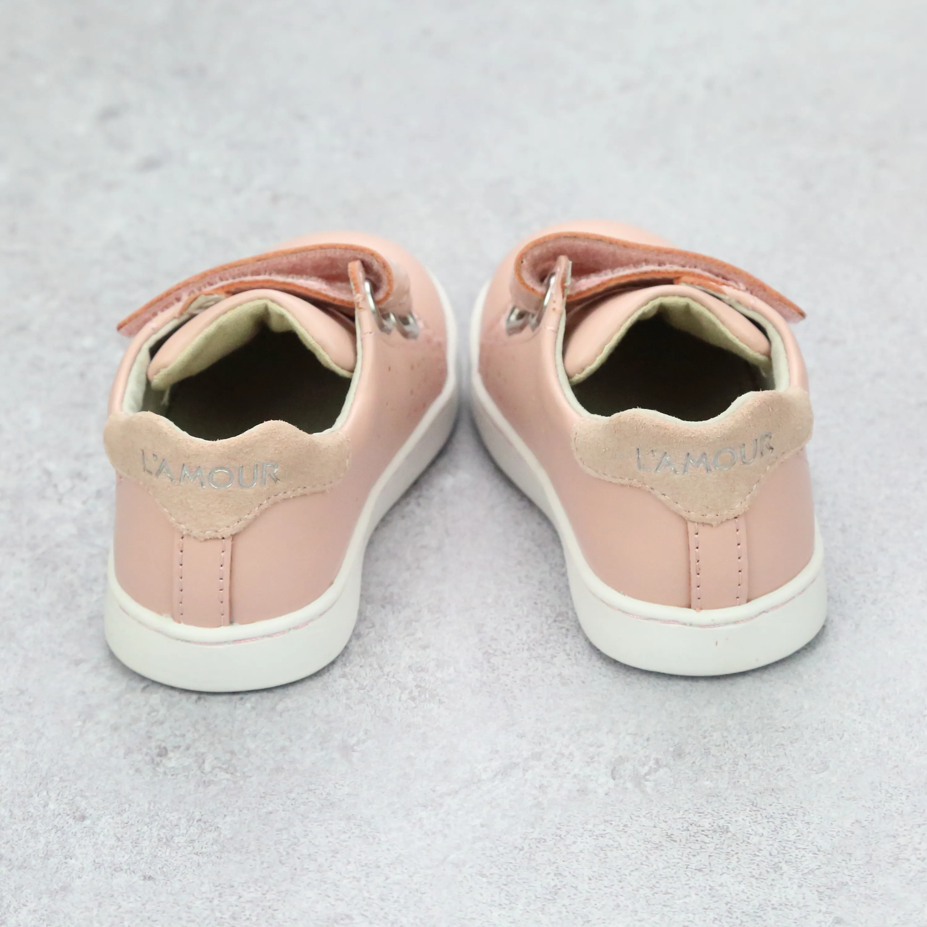 Girls Kenzie Double Velcro Sweetheart Leather Sneaker