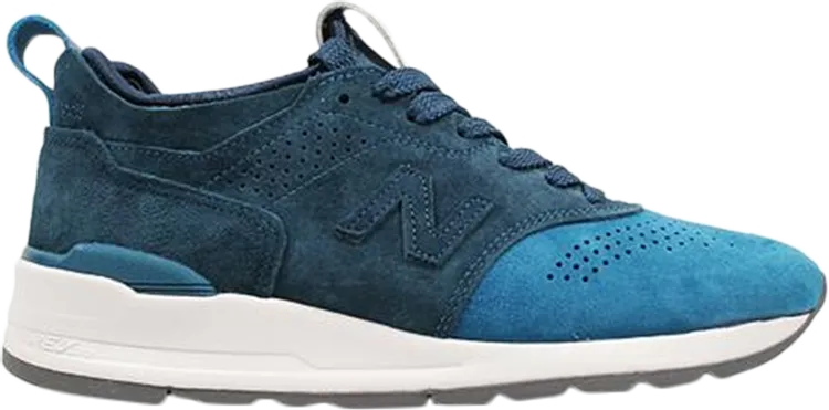 New Balance 997 Made in USA 'Lake Blue' sneakers, blue