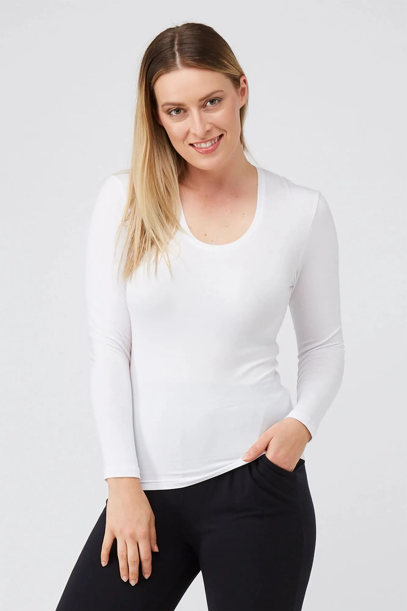 Scoop Neck Long Sleeve