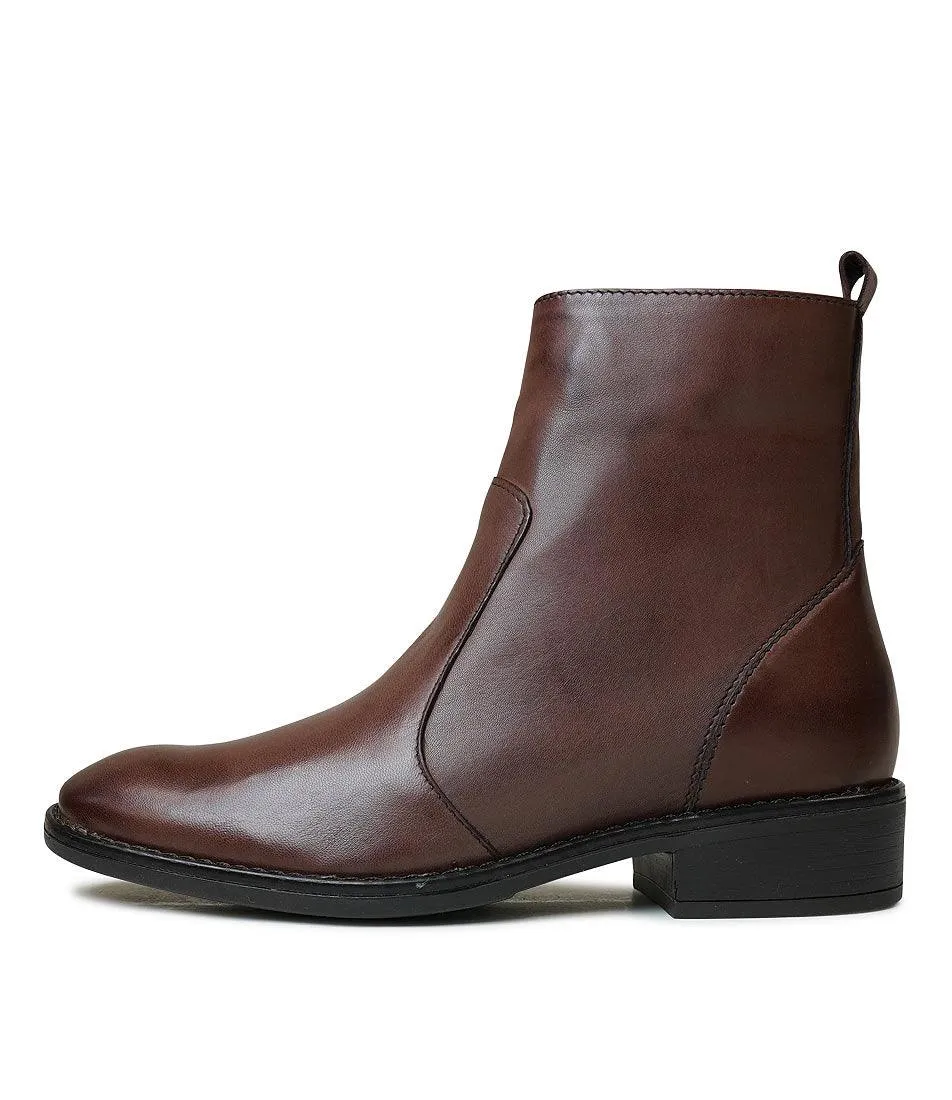 Seline Chestnut Leather Ankle Boots