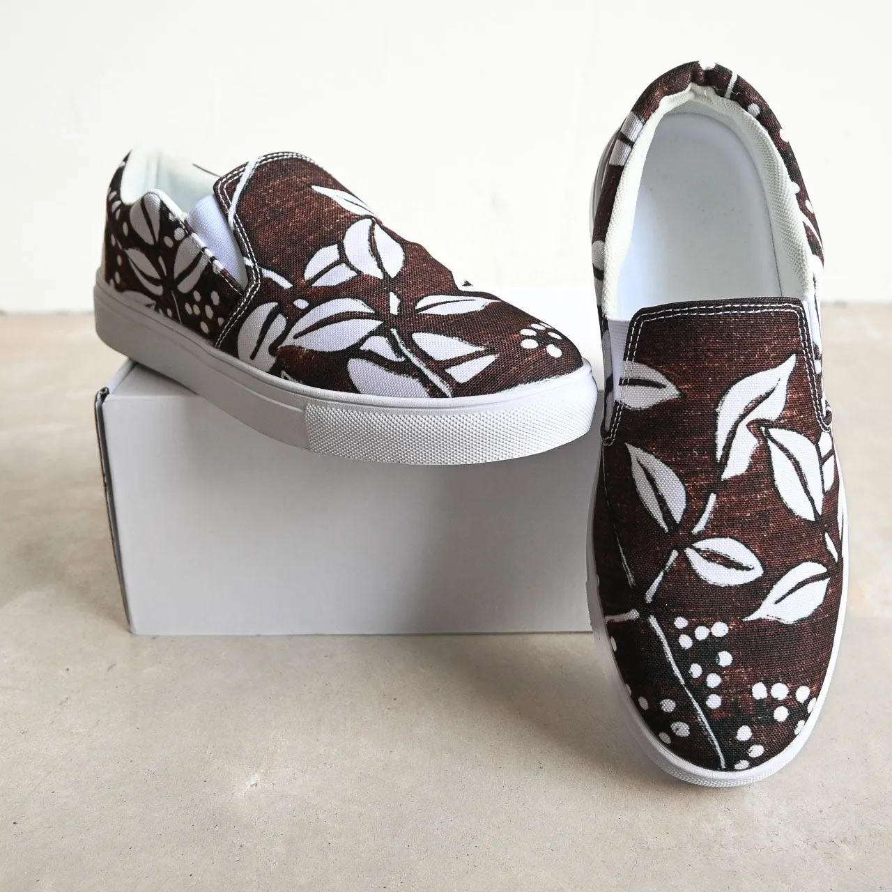 Slip-on Canvas Shoes - Island Leaves