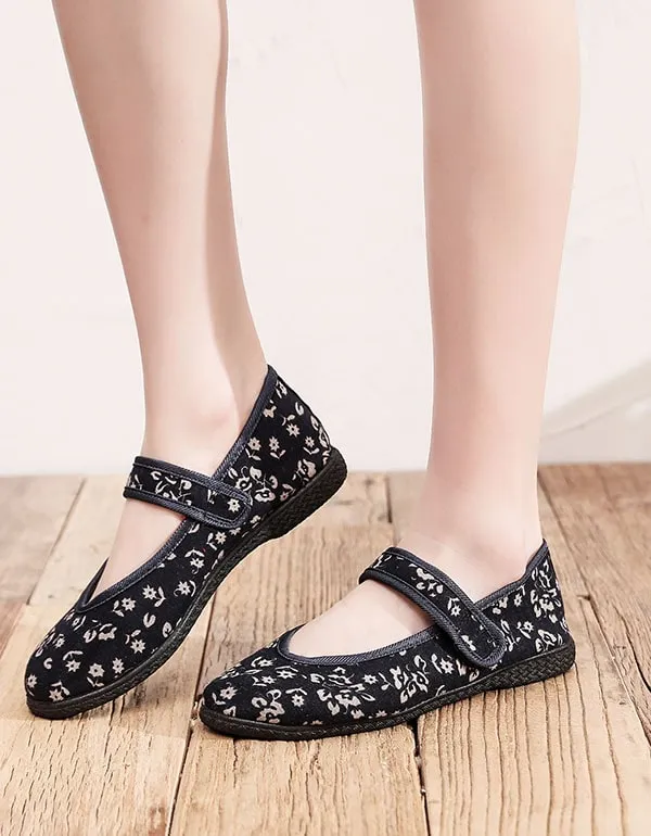 Soft-soled Ethnic Style Embroidery Shoes