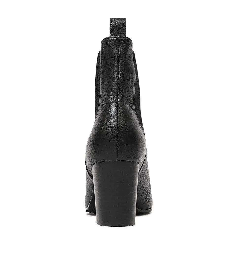 Usset Black Leather Chelsea Boots