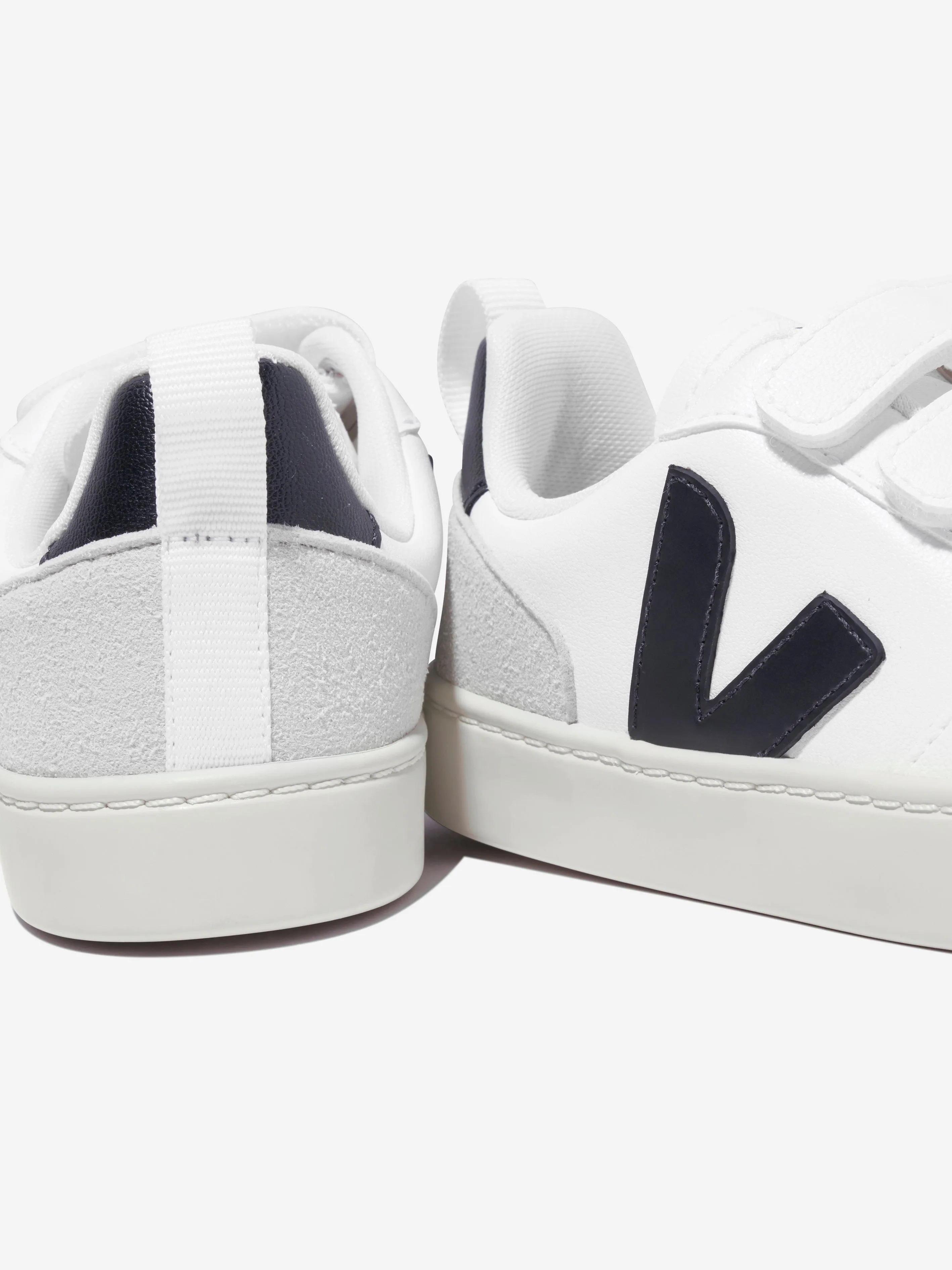 Veja Kids Canvas V-10 Trainers in White