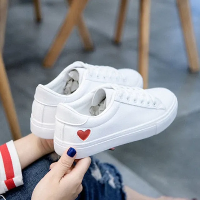 Women Canvas Shoes Women Casual Flats Heart Lace-up Fashion Ladies Spring/Autumn Shoes designer White Sneakers EUR Size 36-42